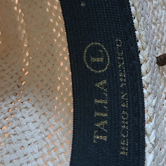 Cowboy Straw Hat with Black Band - Picture 5 of 7